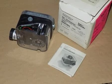 Honeywell 84447825 Gas Pressure Switch DG 50TG