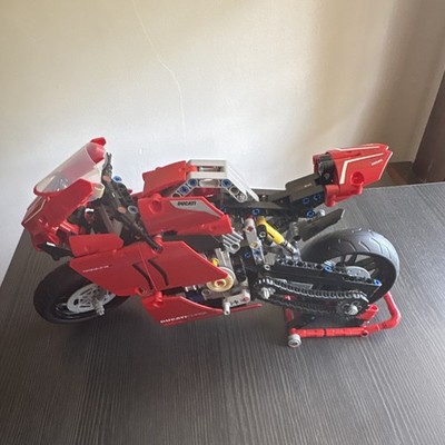 LEGO Technic 42107 Ducati Panigale V4 R Motorcycle Complete Set 2020