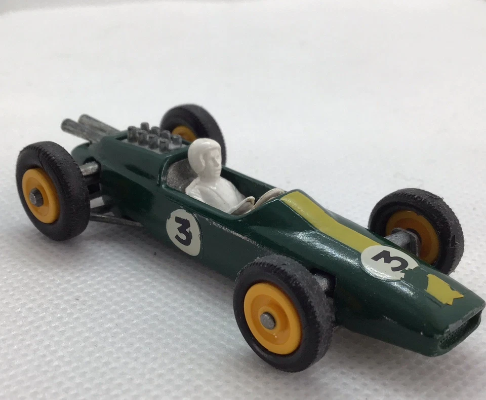 Lot of 2 Matchbox Lesney No.19 Lotus & No.52 B.R.M. Race Cars Green & Blue - Image 4 of 4
