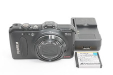 Fujifilm FinePix F600EXR Black Compact Digital Camera 15x Zoom From Japan Used