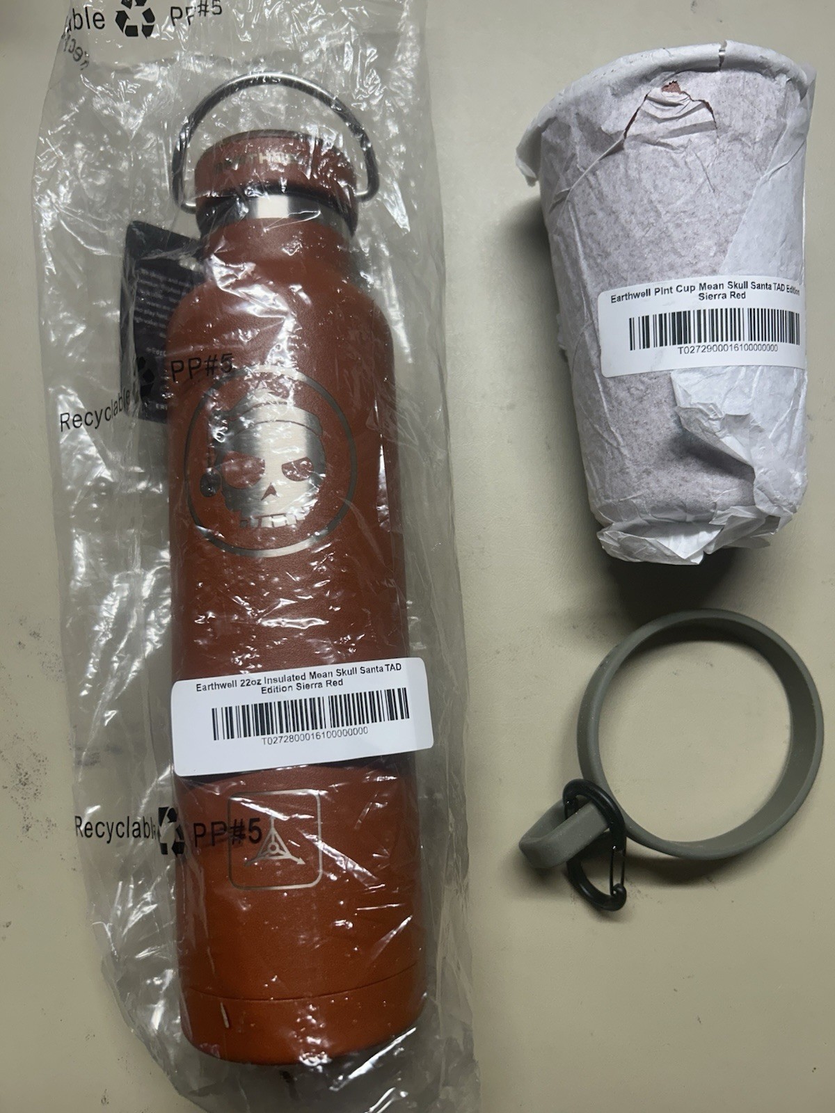 Triple Aught Design/Earthwell Mean Santa Bottle & Pint Set