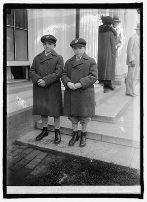 Photo:Washington DC White House Randolph and Elbert Hearst 1925 Boys Coats