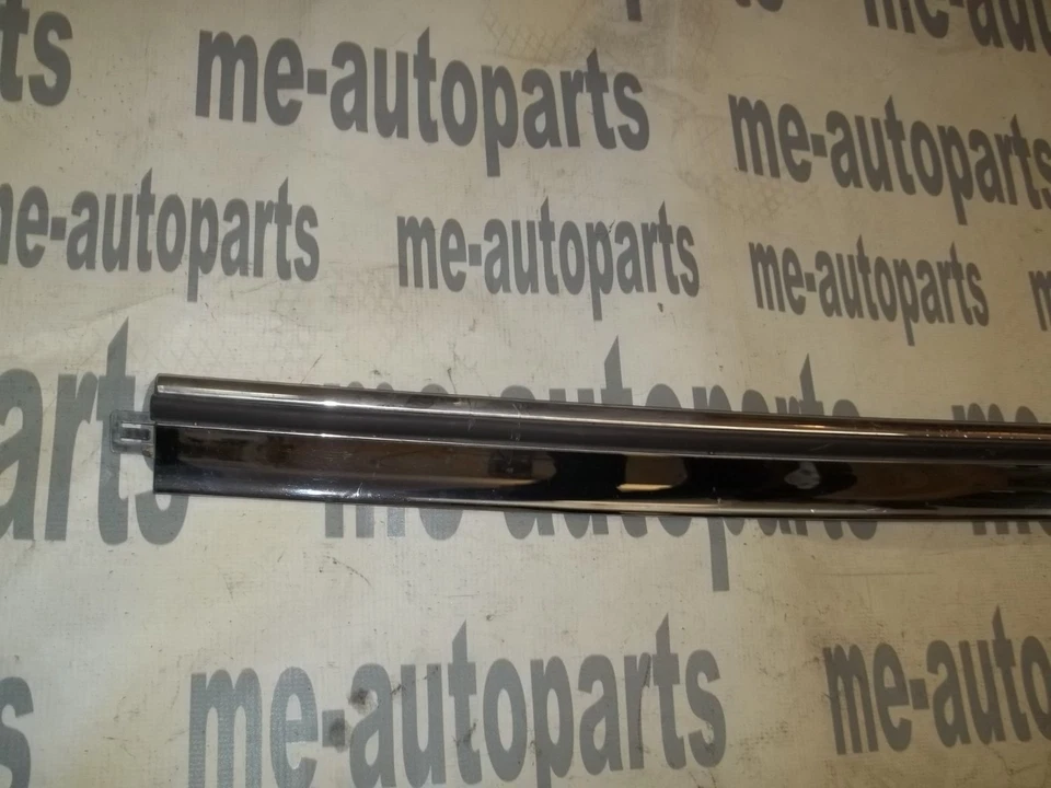 1994-1996 Cadillac Deville Rear Bumper Center Molding Moulding Trim 3544934 OEM - Image 3 of 4