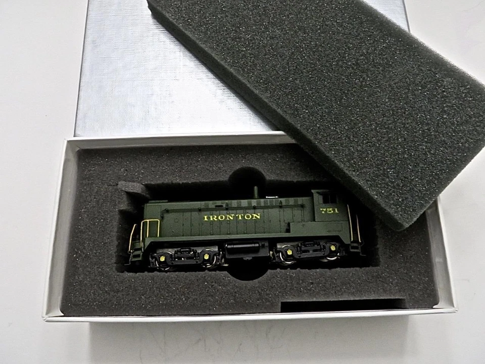 HO Brass Custom Painted IRONTON Baldwin DR-4-4 Diesel Switcher Not Working Boxed - Image 2 of 4