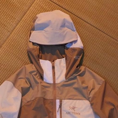 ARC'TERYX BEAMS 2024 Squamish Hoody Jacket Nagomi Size S fashion