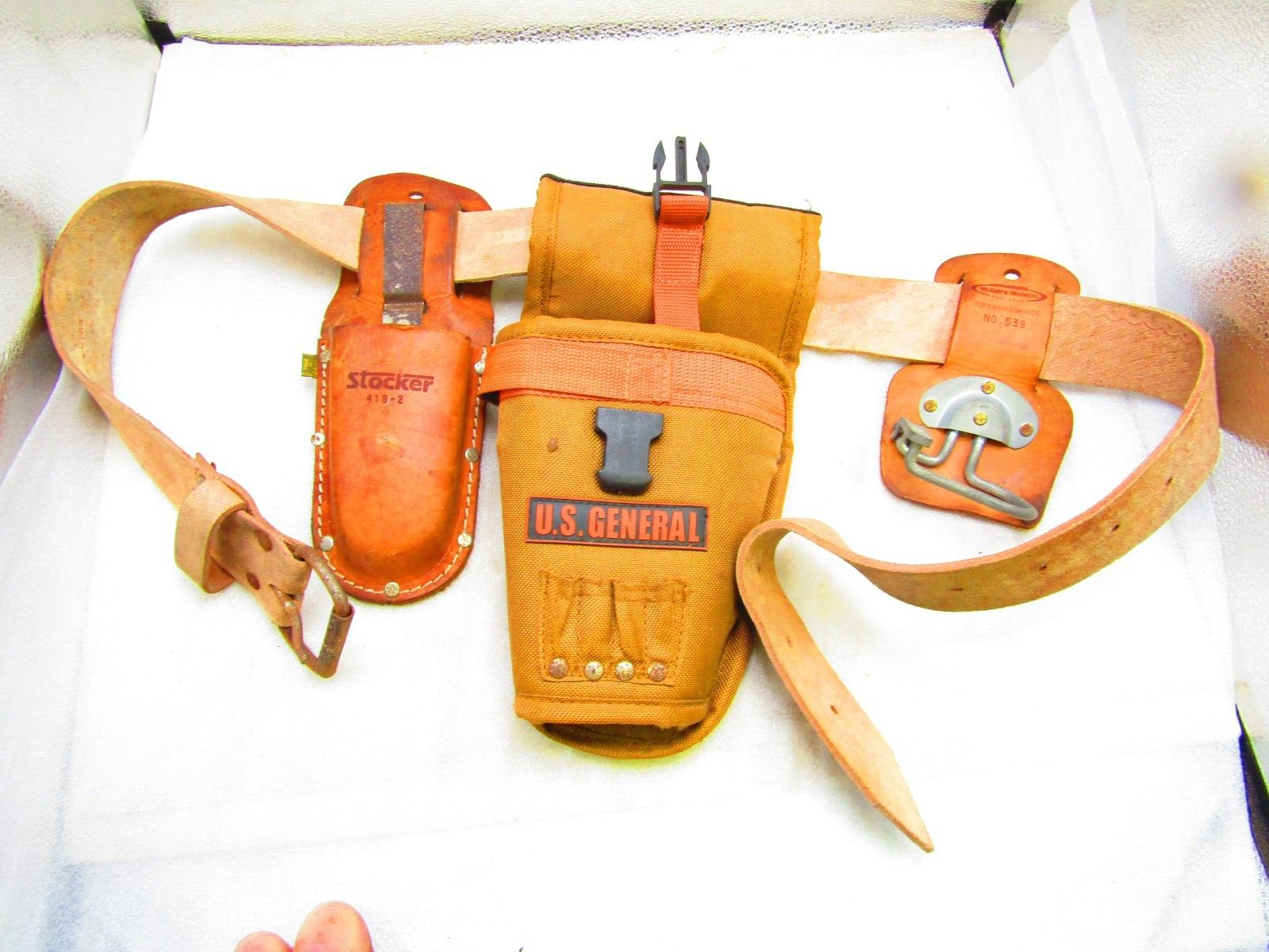 Leather tool belt holster for easy access and durability-image