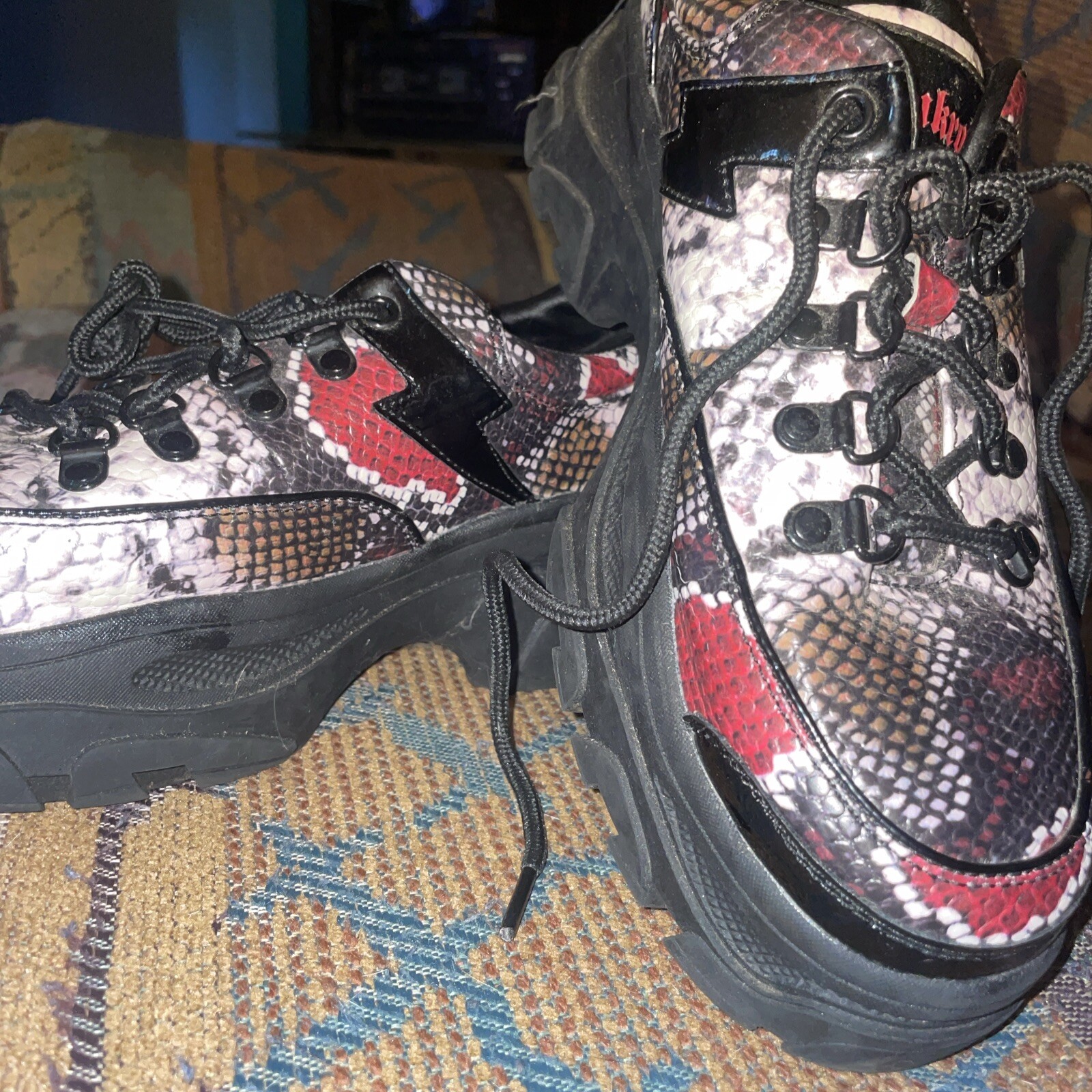 SKECHERS Shoes PUNKROSE Womens Snake Platforms