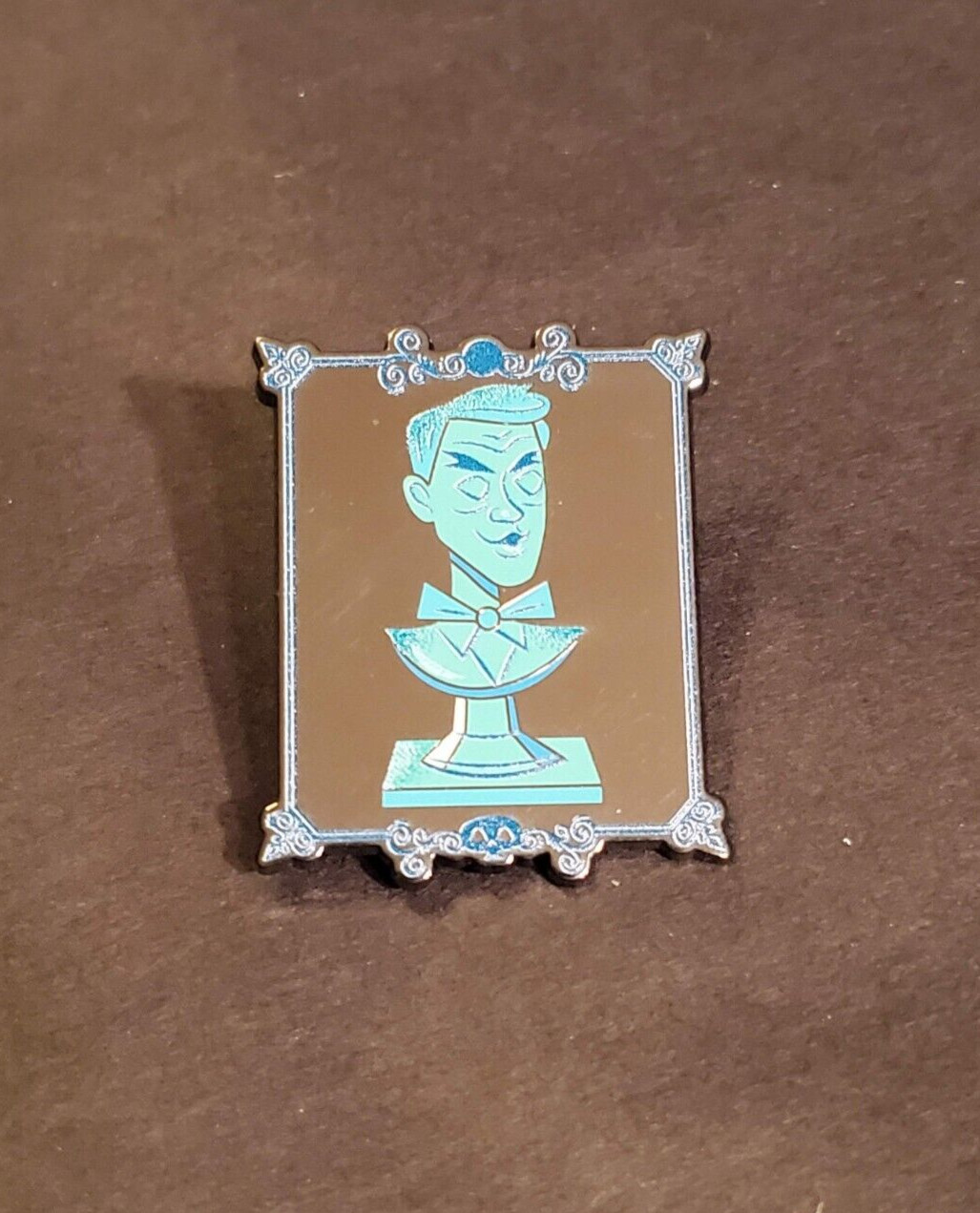 Haunted Mansion Mystery Pin - Singing Bust (only) - New