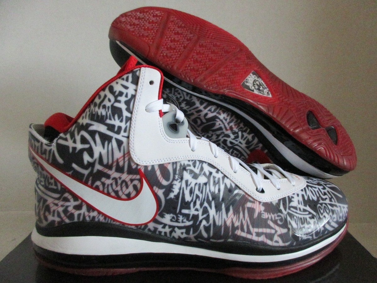 NIKE LEBRON VIII 8 QS 