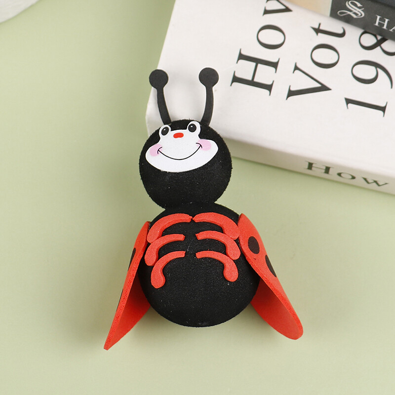 Ladybug Divertida Muñeca de Dibujos Animados Antena Bolas Peluche Espuma EVA Toppers Aéreos zs