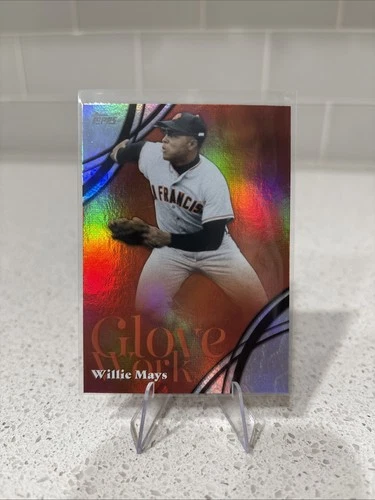 2026 Topps Series 2 Willie Mays Base (RAW)