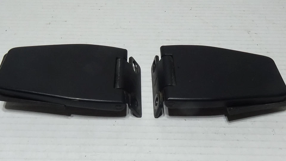 Jeep Wrangler TJ 1997-2006 puerta levadiza trasera bisagras de ventana Foto 2 de 4