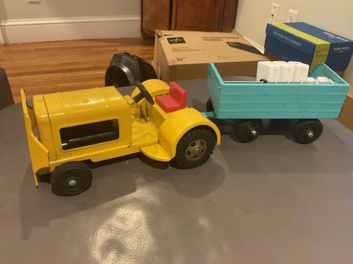 Rare Vintage 1963 TONKA Mound Minn. Airline Airport Luggage Hauler Service Set ⭐