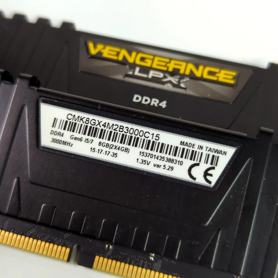 Corsair Vengeance LPX 8GB (2x4GB) DDR4-3000 CL15 1.35V Kit - Tested - Image 3 of 4