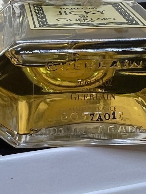 Guerlain Jicky extrait 30 ml. Rare, vintage 1990s edition Guerlain Jicky extrait 30 ml. Rare, vintage 1990s edition