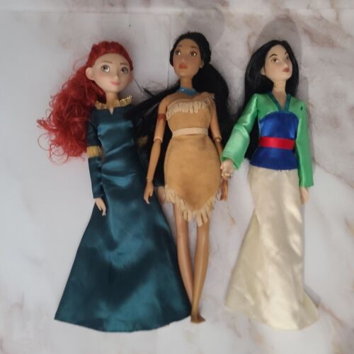 Lot de poupées princesse Disney Store Mulan Merida Pocahontas 12 pouces figurines posables - Photo 1/9