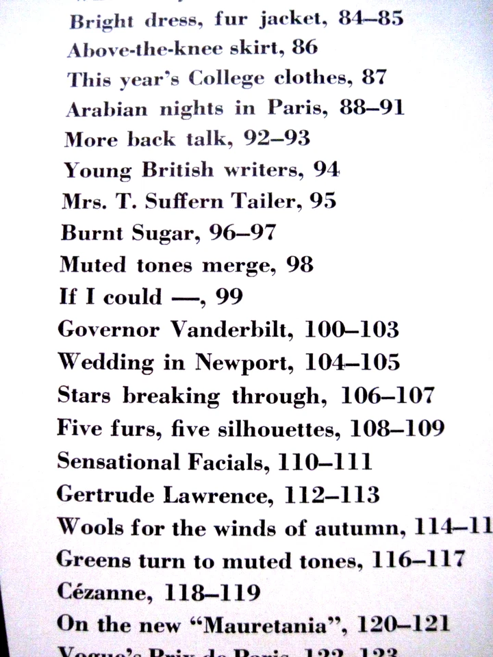 Fantastic Aug. 15, 1939 Magazine "Vogue" - Fashions for College * Foto 3 de 4