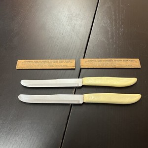 2 Vintage Quikut Hollow Ground Stainless Steel Steak Knifes w/Tenite Handles