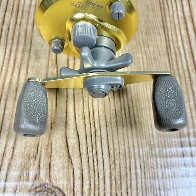 Vtg Gold DAIWA Millionaire S 300 Fishing Reel Baitcast Levelwind
