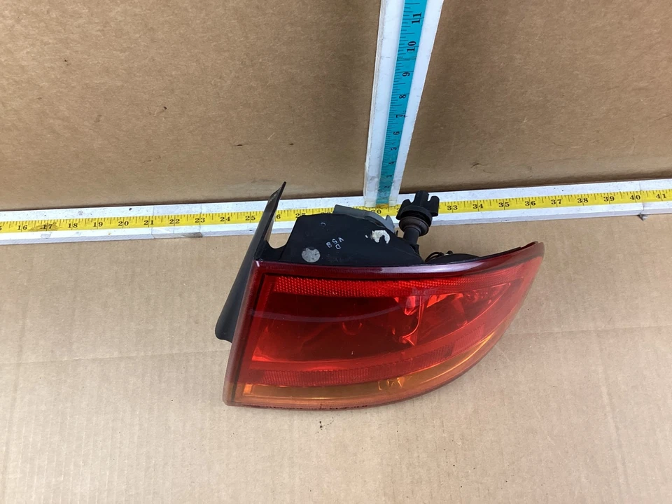 Oldsmobile Alero 1999-2004 pasajero lado derecho cuarto luz trasera montada en panel Foto 3 de 4