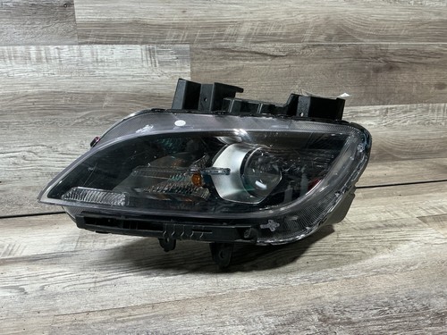 USED - 2018-2021 Hyundai Kona L Headlamp Halogen - OEM