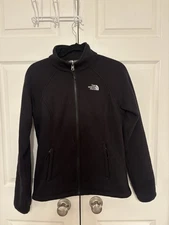 The North Face Women’s Black Fleece Full Zip Jacket in Size M