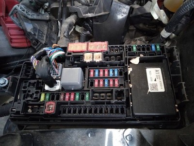 8264147050A RELAY FUSE BOX MULTIFUNCTION RELAY / 7K232298 / 2387390 FU