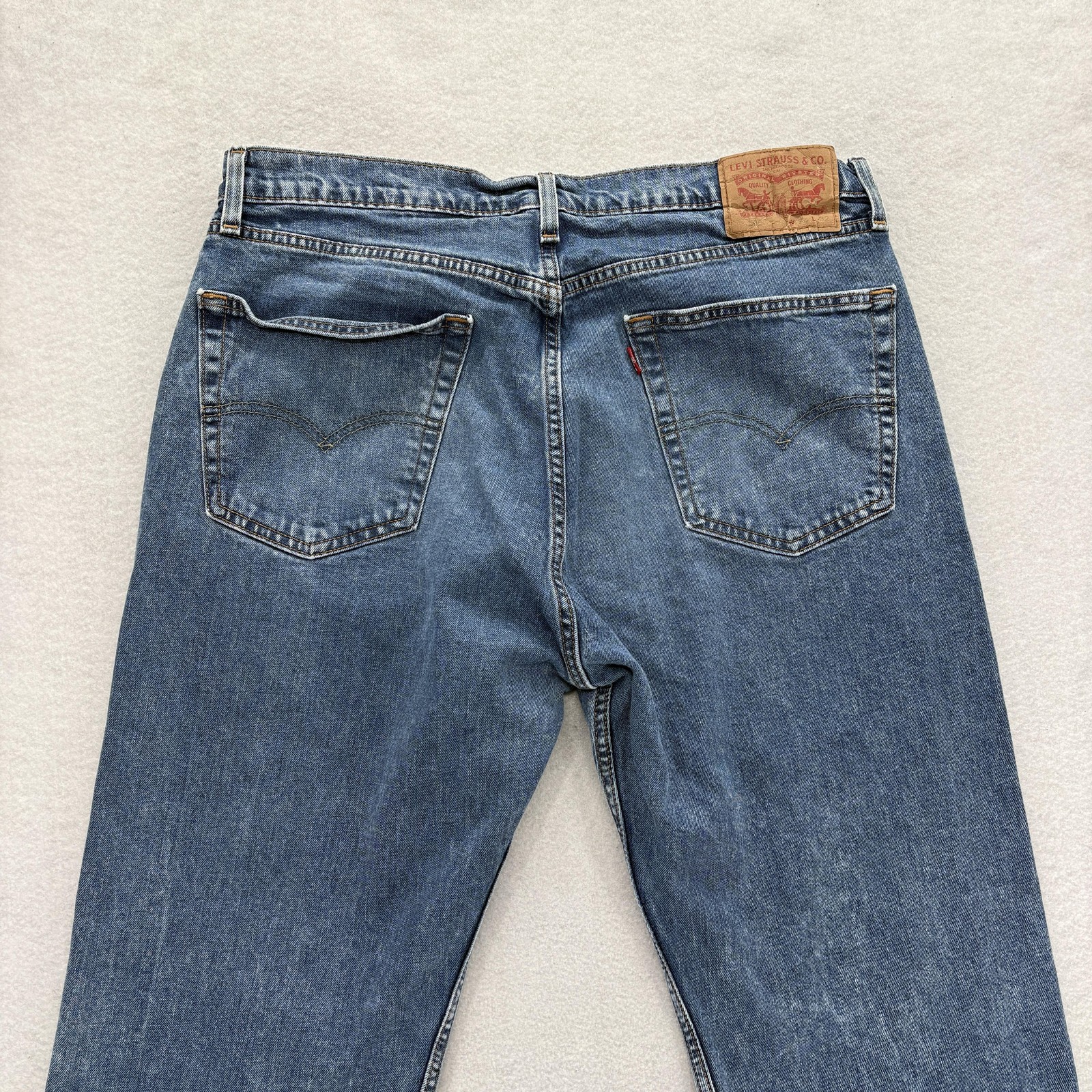 Levis 505 Jeans Mens 36x32 Blue Medium Wash Straight Leg Stretch Denim 5-Pocket thumbnail 11