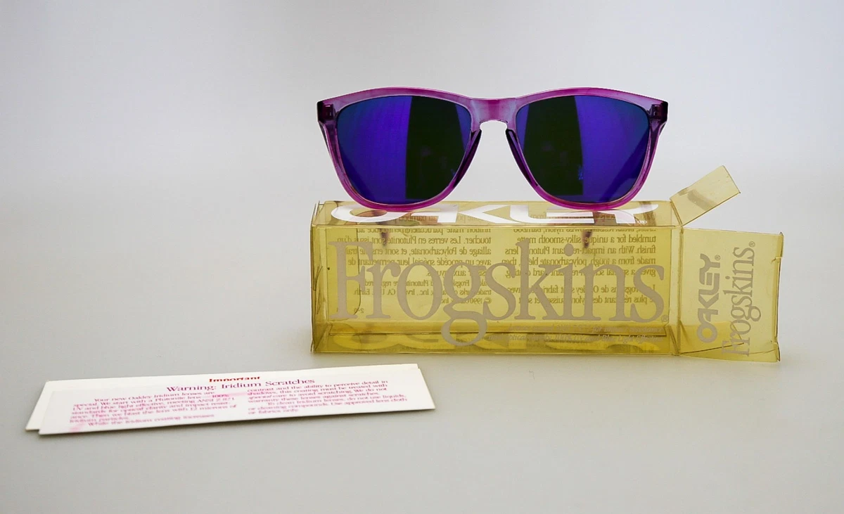 OAKLEY サングラス フロッグスキン　レア 夏の定番サングラス！ OAKLEY（オークリー） Frogskins（フロッグ
