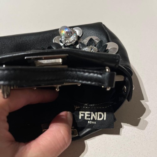 Fendi Micro Peekaboo Sac Cuir Fleur Argent Quincaillerie Noir Bandoulière VIN - Photo 5/7