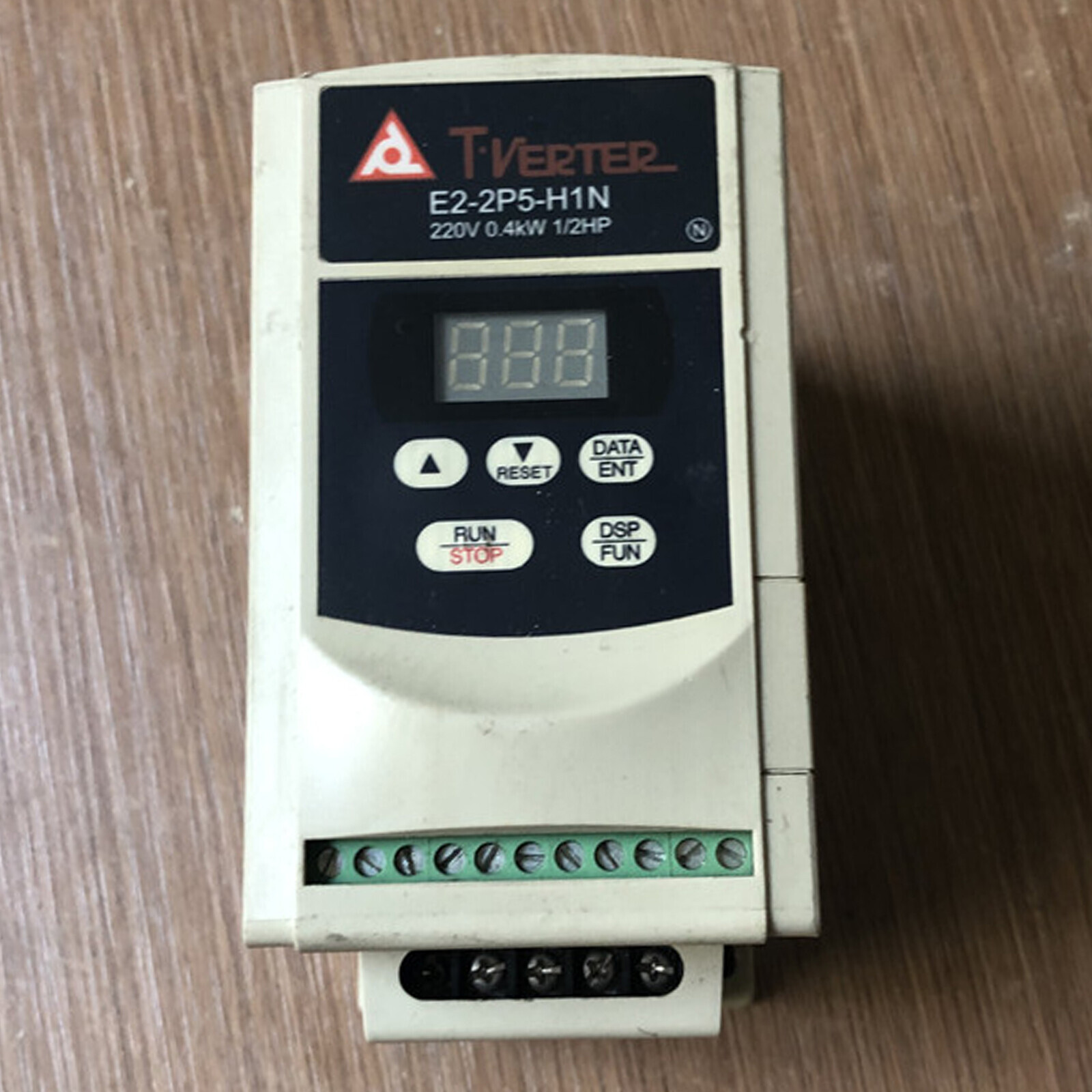 One Used E2-2P5-H1N TECO Inverter 0.4KW 220V #F8