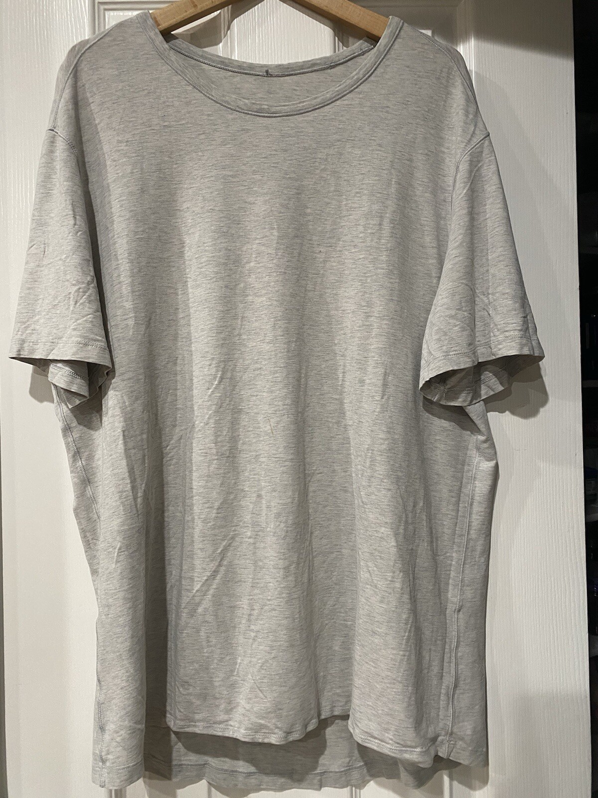 Lululemon Lightweight Soft Crew Neck Basic Men’s … - image 1
