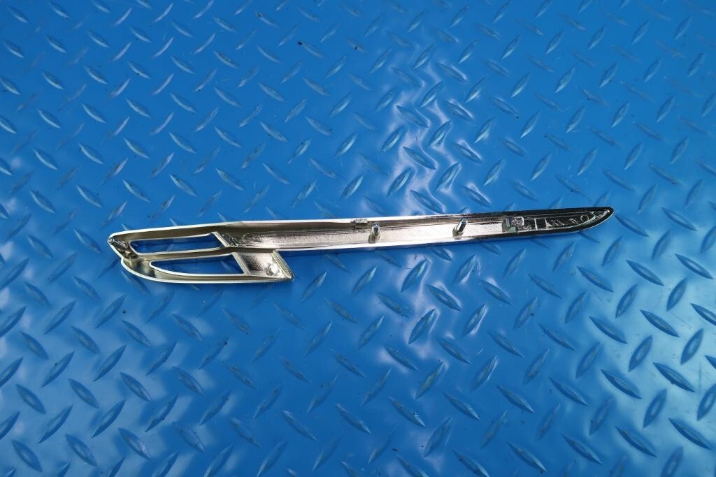 Bentley Flying Spur chrome right fender air vent grill 1pc #12304