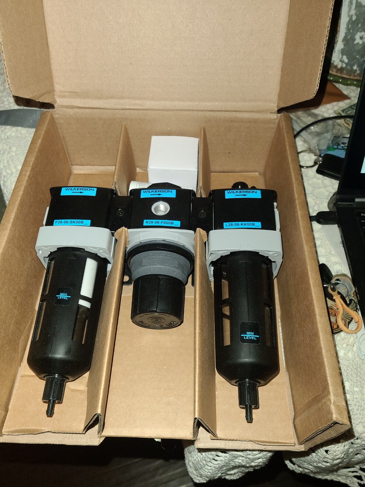 Wilkerson C28-06-Fkg0b Filter/Regulator/Lubricator, 3 Pcs., Max. Flow - Air