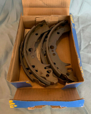 MK Kashiyama Brake Shoe Set K2350-01 (set of 4)