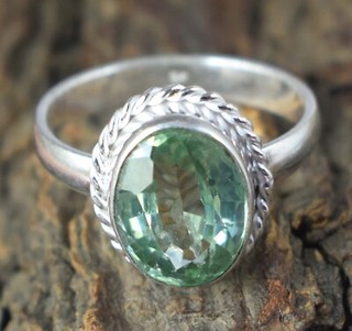 Certified Natural Ceylon Green Sapphire 10.05 Ct Oval Gemstone New Design Ring