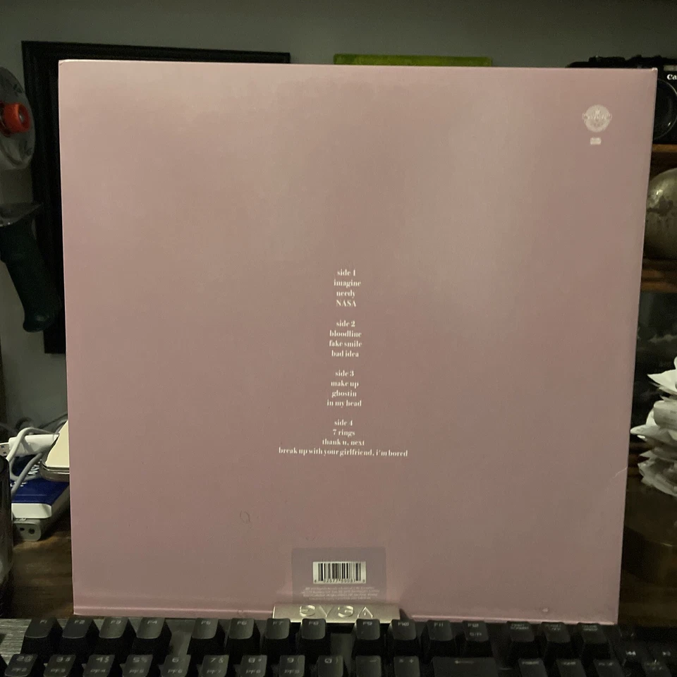 Ariana Grande Thank U Next Exclusive Clear Pink Color Vinyl LP Foto 2 de 4
