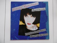 Aaron Neville Autogramm signed LP-Cover "Linda Ronstadt - Cry Like A Rain" Vinyl