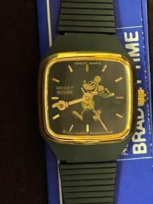 Vts Women's Mickey Mouse Watch Black Cushion Cut Metal Band Bradley NEW