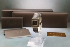 [Near MINT /w Box] GUCCI 600J Black Dial 25mm Square Quartz Woman's Watch JAPAN