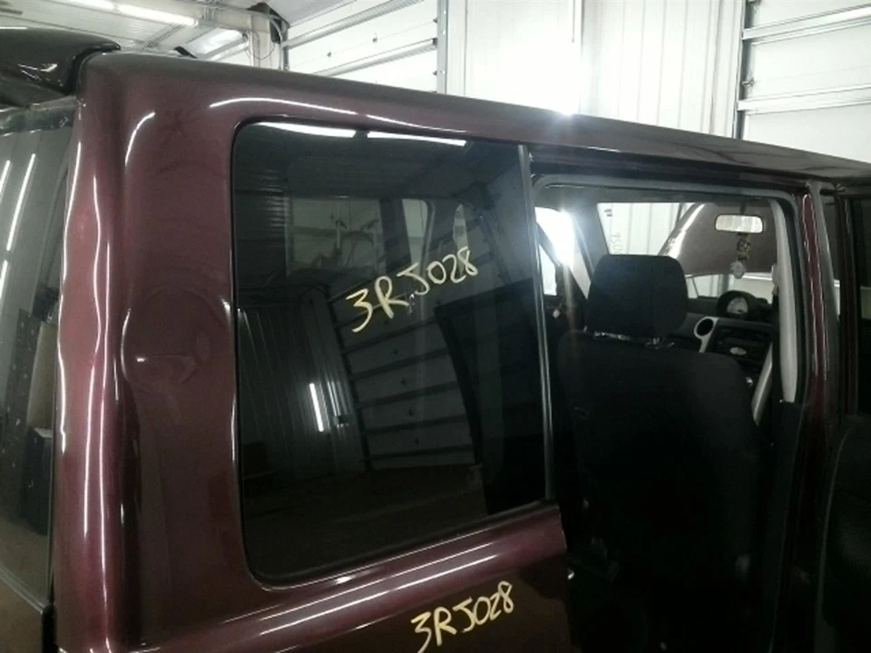 Cuarto de cristal derecho pasajero para 04-06 SCION XB 104925698 Foto 2 de 4