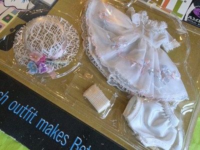Vintage 8'' Betsy Mccall Doll Birthday Party White Dress Hat Mary Jane Shoes Cute