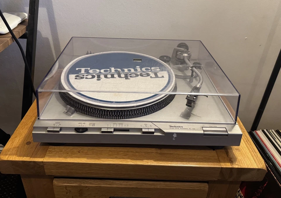 TECHNICS SL-D3 Direct Drive turntable - Image 3 of 4