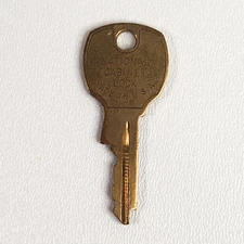 NATIONAL CABINET LOCK 4720AN Made In USA Key Brass