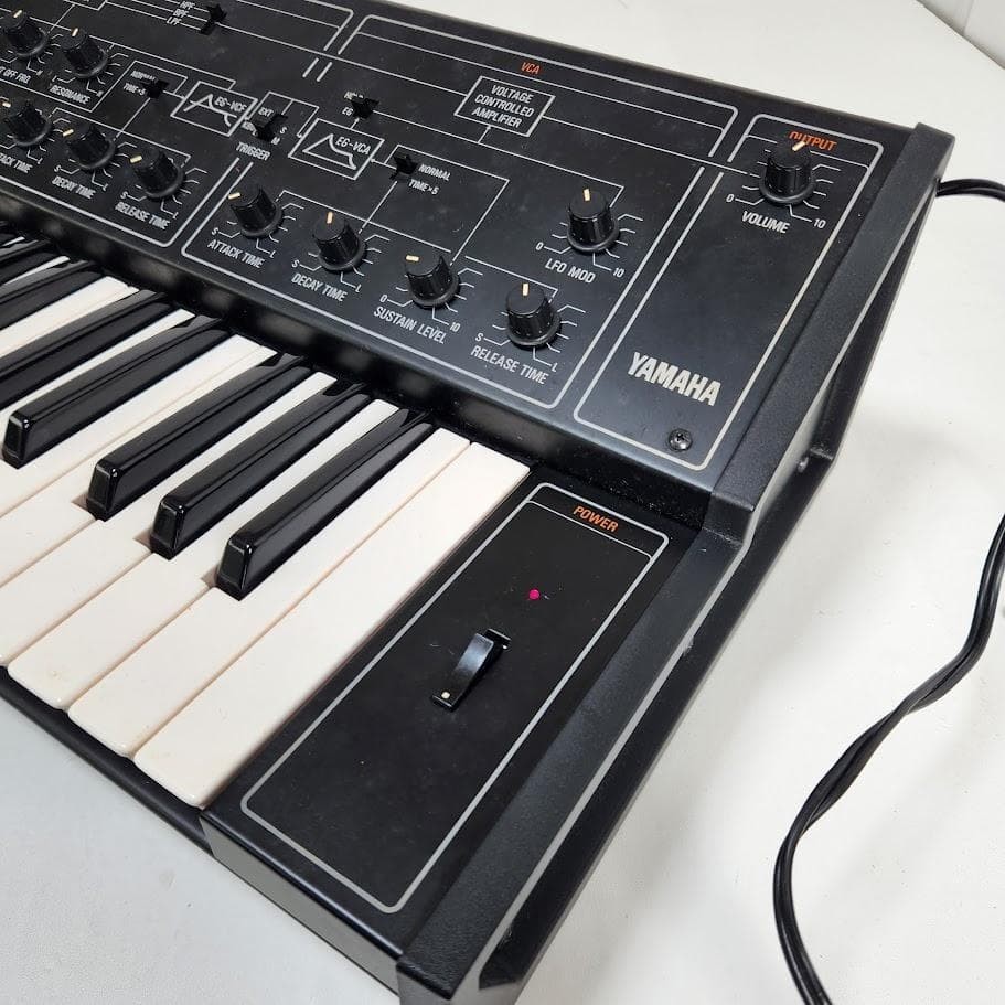 Yamaha CS10 vintage analog monophonic synthesizer for sale Yamaha CS10 vintage analog monophonic synthesizer for sale