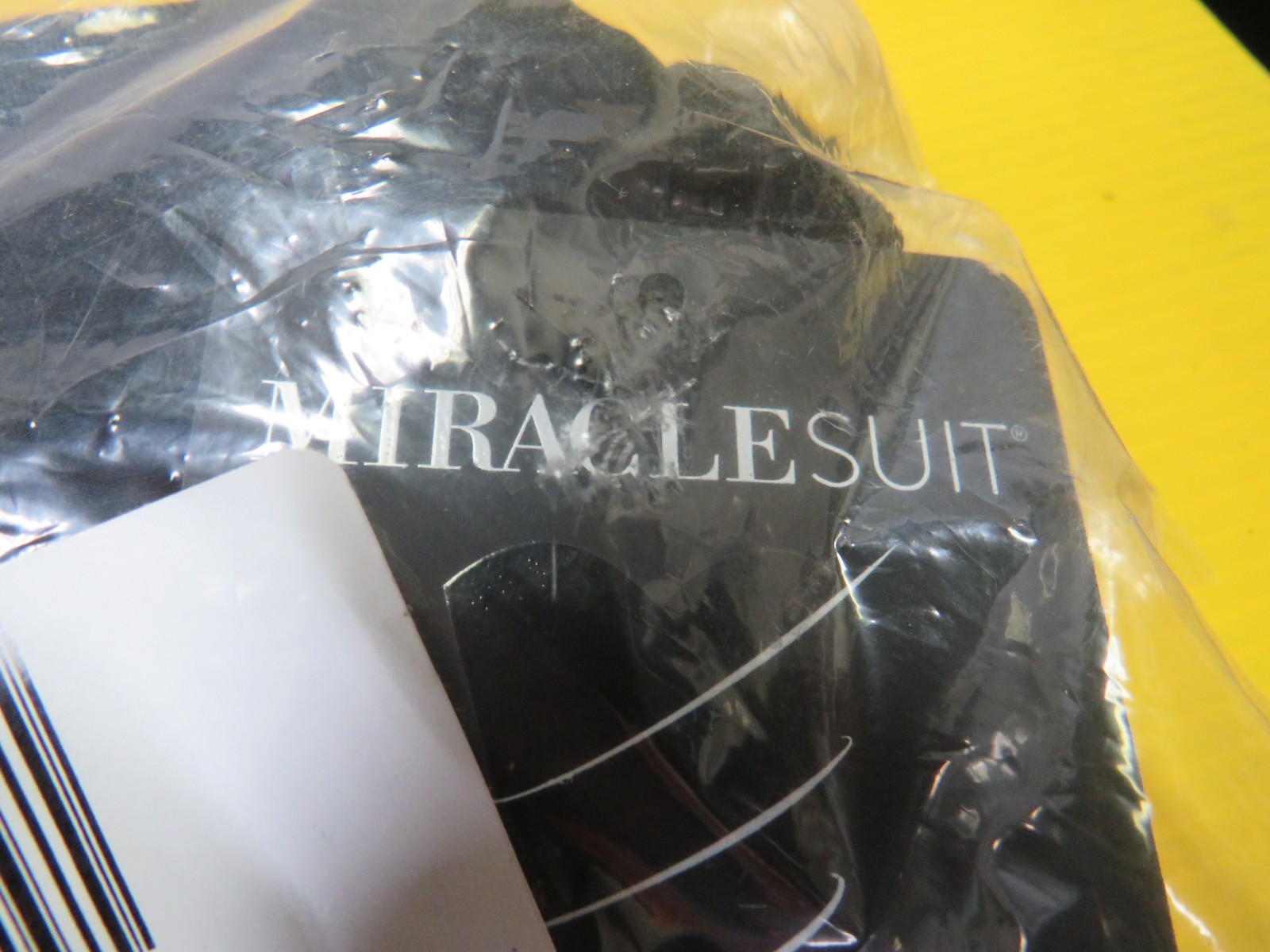 $192 Miraclesuit 6516617 Razzle Dazzle Siren 1-piece Swimsuit Size 12 Black image 8