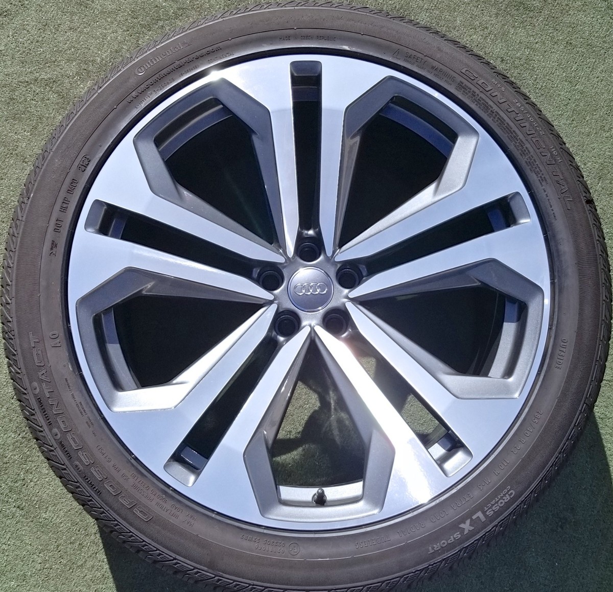 PERFECT Factory Audi Q8 FORGED Wheels 98% Tires 22 in SQ8 Premium