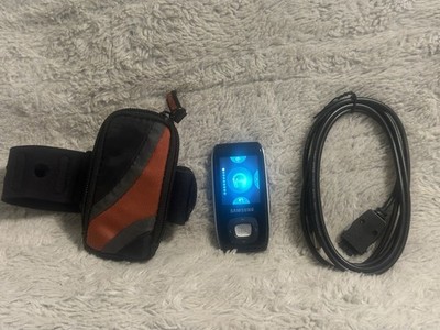 Samsung YP-T9J 2GB Mp3 Player w/ Charging Cord & Accessories Tested