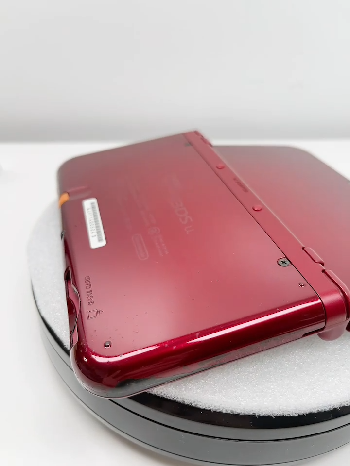 USED New Nintendo 3DS XL Metallic Red Upper screen IPS USED New Nintendo 3DS XL Metallic Red Upper screen IPS