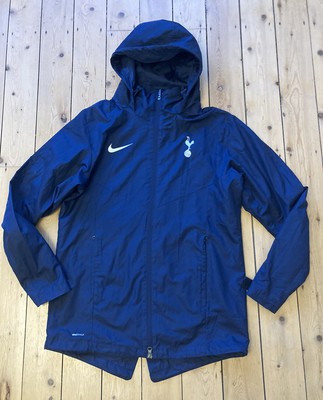 thin nike coat